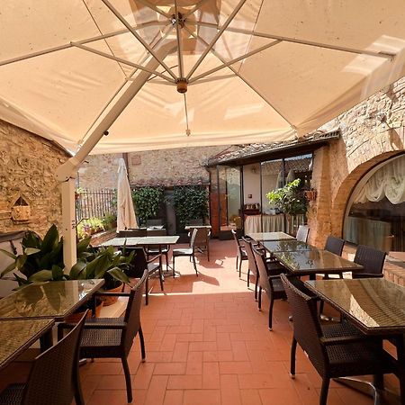 Hotel Leon Bianco San Gimignano Esterno foto