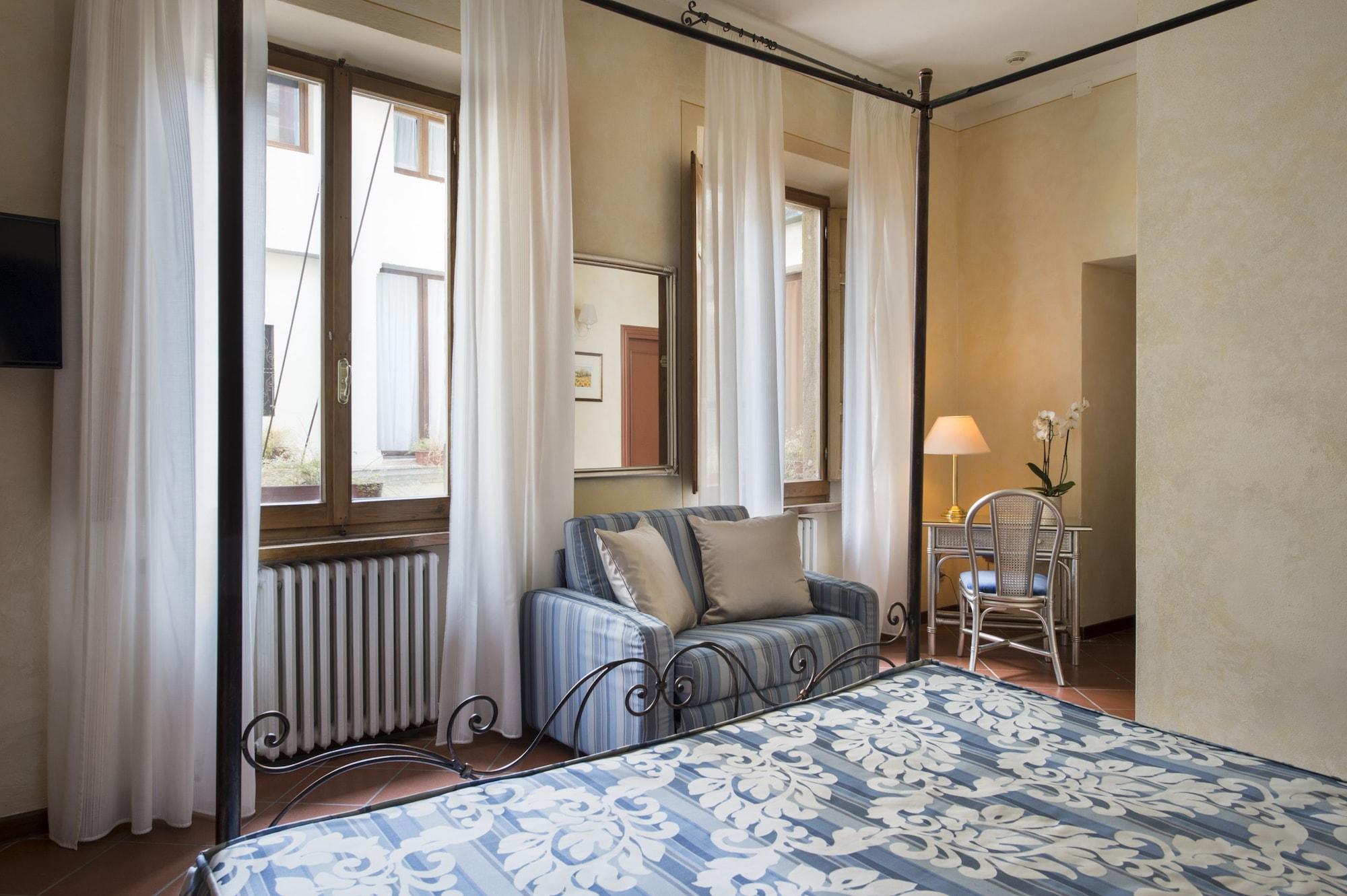 Hotel Leon Bianco San Gimignano Esterno foto
