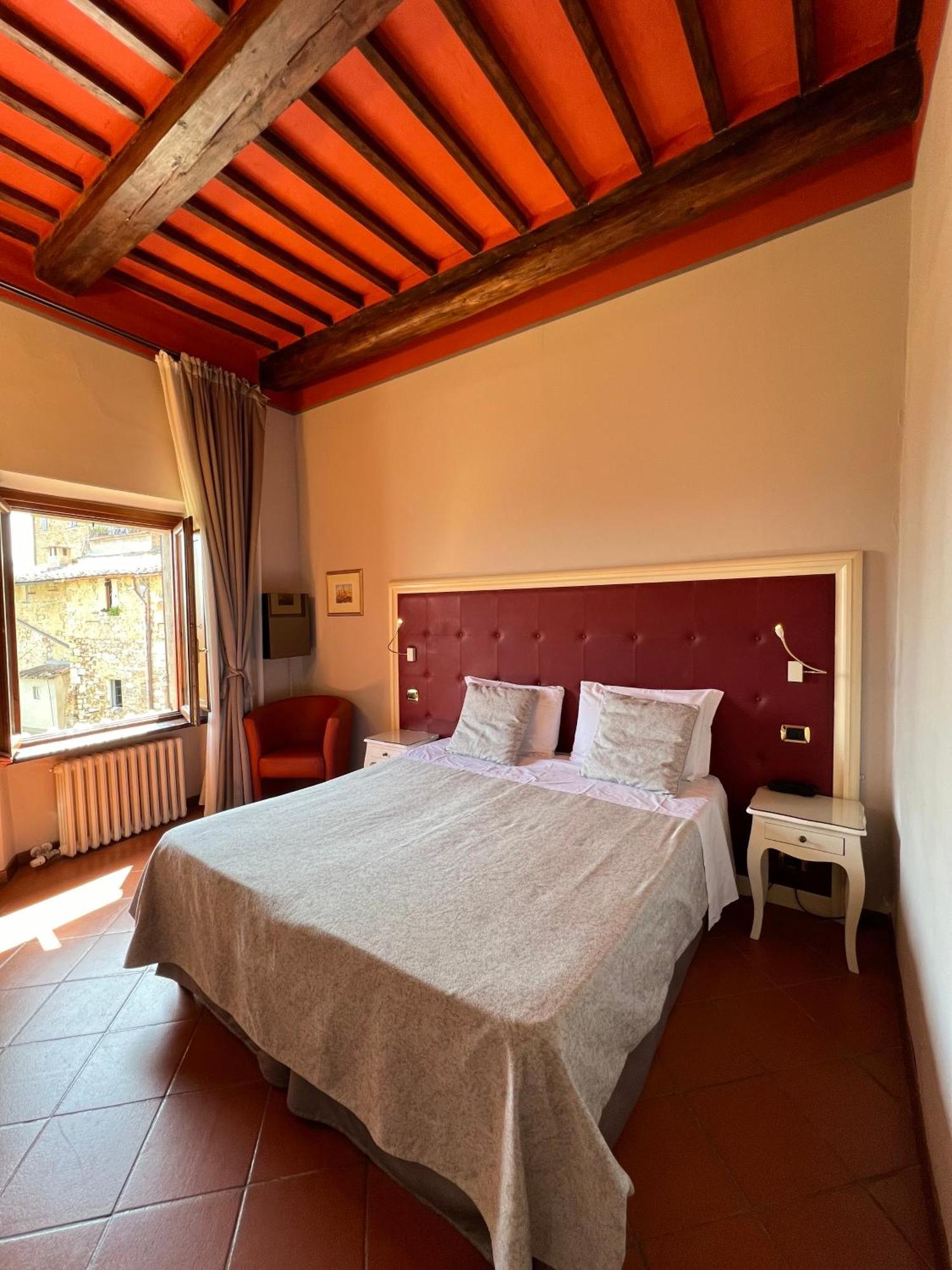 Hotel Leon Bianco San Gimignano Esterno foto