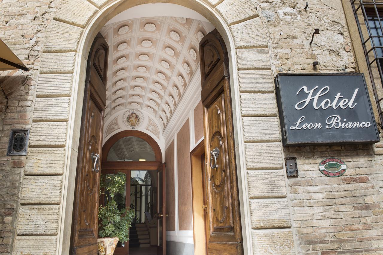 Hotel Leon Bianco San Gimignano Esterno foto