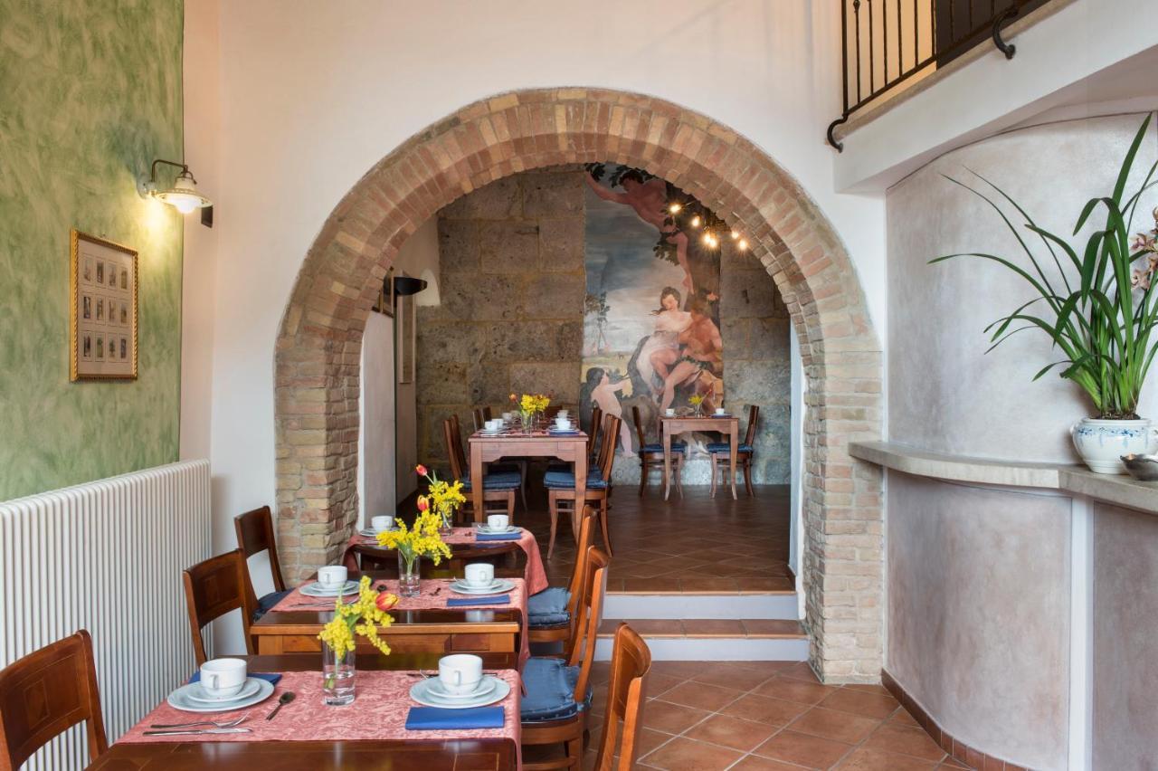 Hotel Leon Bianco San Gimignano Esterno foto